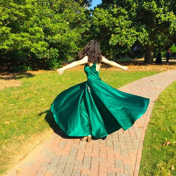 green emerald velvet dress Emerald Green Beaded Open Back V Neck Dress With Rhinestones